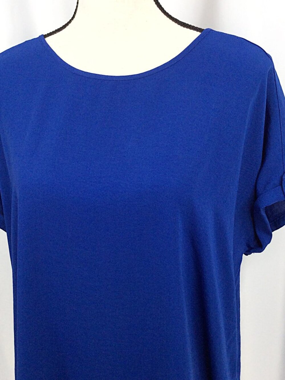 Maurices Top Women's Size 0X Royal Blue Short Roll Cuff Sleeve Back Zip - Picture 5 of 7